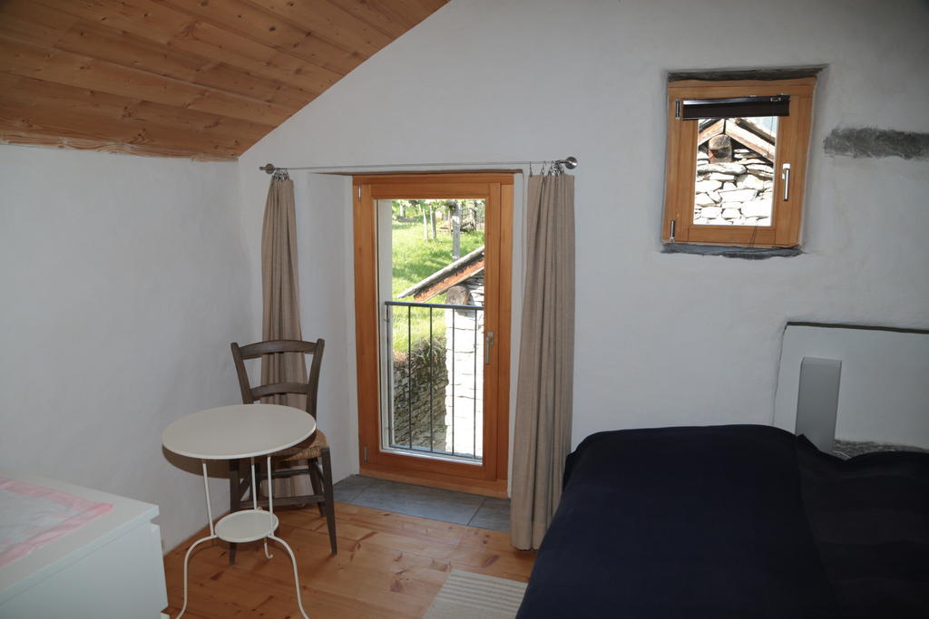 Casa Flora Daire Verdabbio Oda fotoğraf